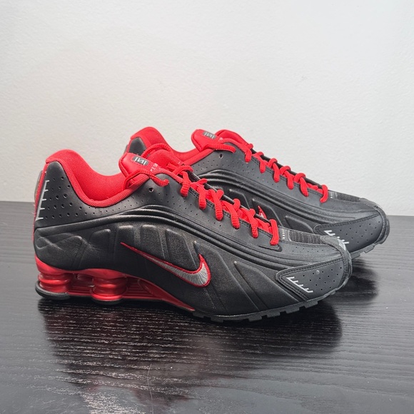 Nike Shox R4 - Picture 3 of 7